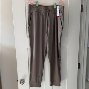 Member’s Mark Women’s Taupe Jogger Pants